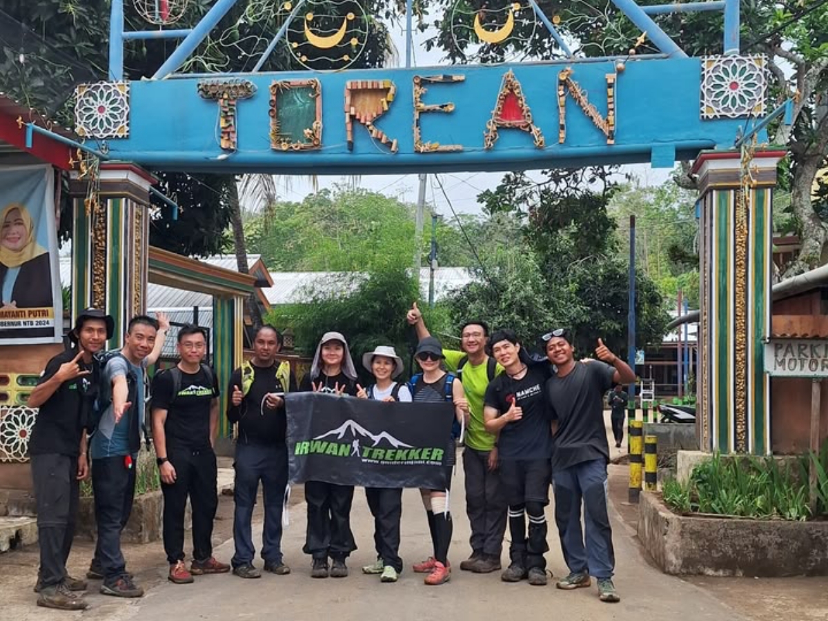 Torean Trekking Route - Scenic Valley and Waterfalls