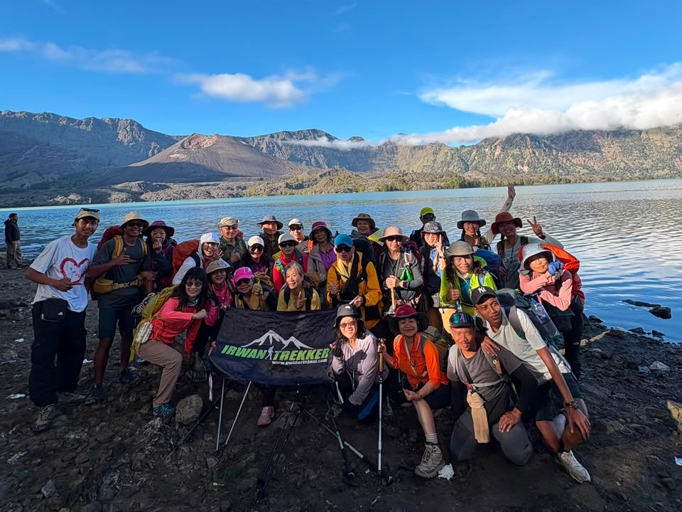 3D-2N Trekking Summit, Lake & Hot Springs